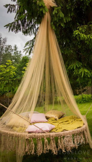 свадьба по мотивам пьесы Шекспира «Сон в летнюю ночь», декор места церемонии