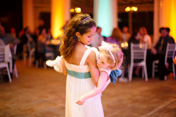 девочки на свадьбе