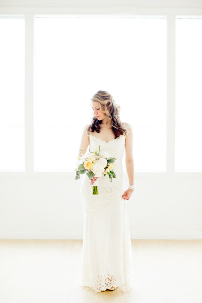 невеста в платье в полный рост