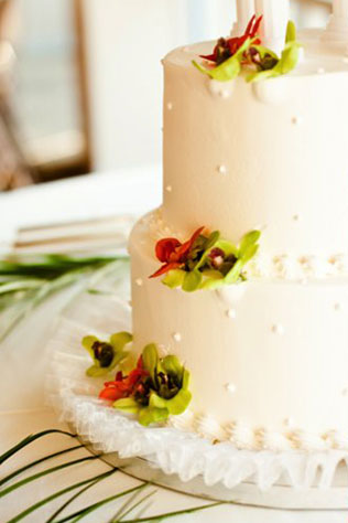 современная свадьба на пляже, торт