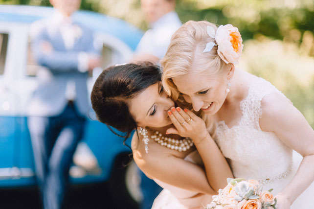 mmm, невеста с подружкой