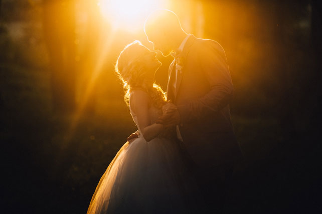 mmm, жених и невеста на закате