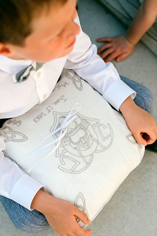 серо-желтая свадьба, церемония на крыше