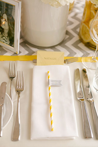 серо-желтая свадьба, декор места торжества