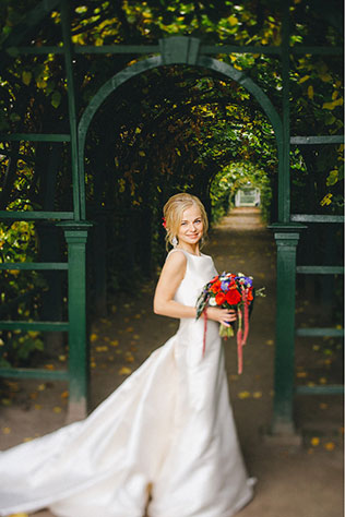 стильная свадьба в морской палитре, образ невесты