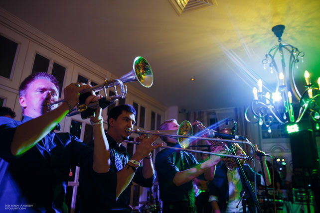 стильная свадьба в морской палитре, шоу-программа