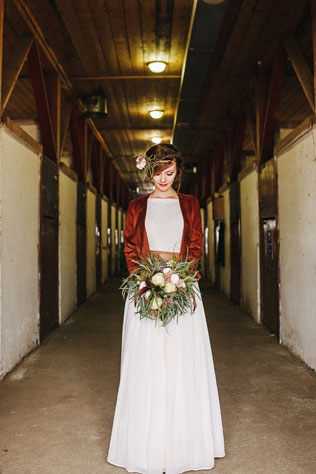 Стильная рустикальная свадьба, невеста
