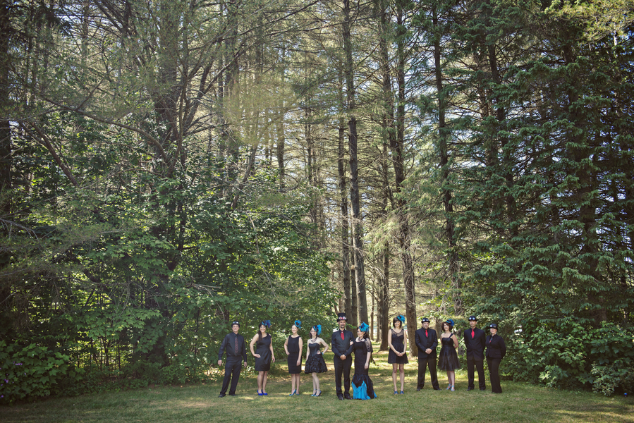 место торжества — парк или лес