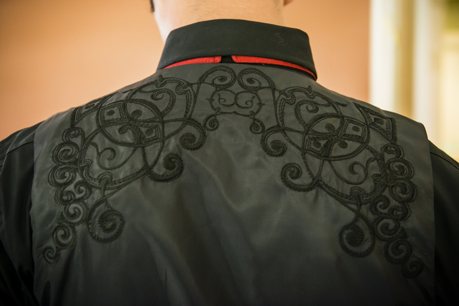 вышивка на жилете жениха