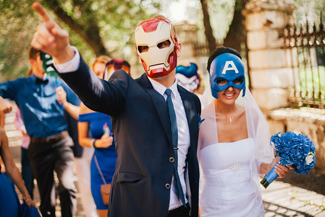 супергеройская свадьба, фотосессия в масках супергероев