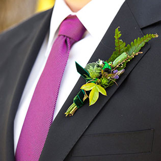 бутоньерка жениха герой комиксов, Мириам и Джей: свадьба по комиксам