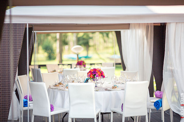 декор столов,  Анна и Александр: свадьба в стиле настольной игры Диксит