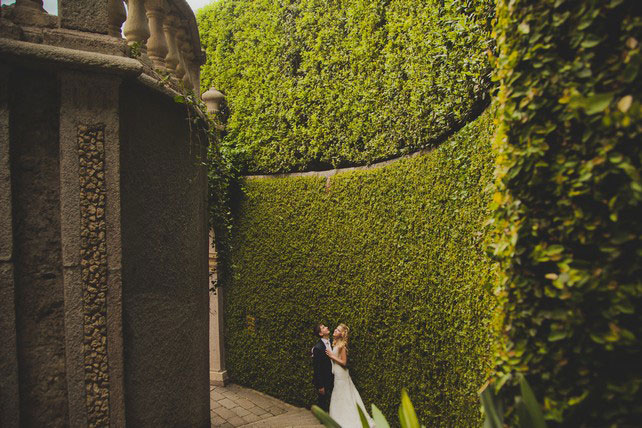 Оксана и Павел: свадьба для двоих на озере Комо, фотосессия жениха и невесты