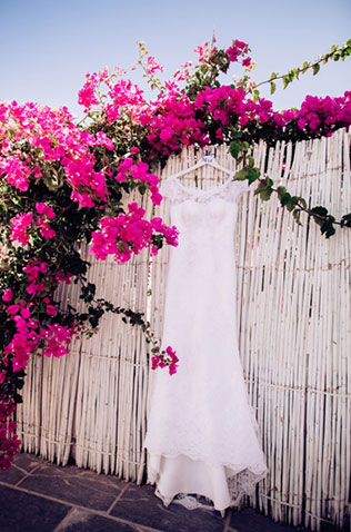 свадьба для двоих на Санторини, платье невесты