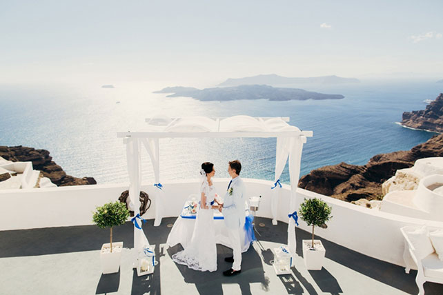 свадьба для двоих на Санторини, жених и невеста
