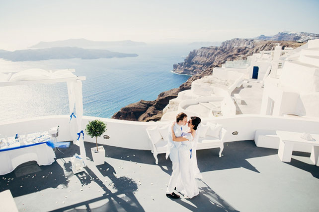 свадьба для двоих на Санторини, жених и невеста