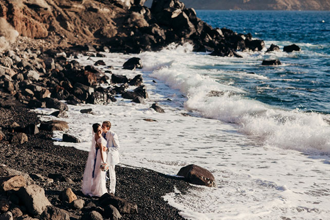 свадьба для двоих на Санторини, жених и невеста