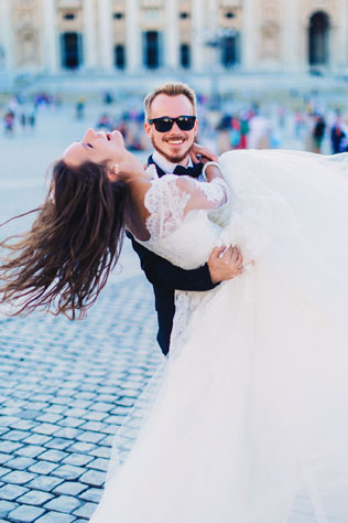 свадьба для двоих в Риме, жених и невеста