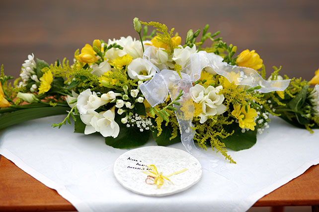 свадьба для двоих в Словении, тарелочка для колец