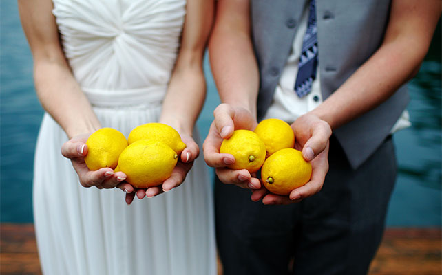 свадьба для двоих в Словении, лимоны в декоре свадьбы