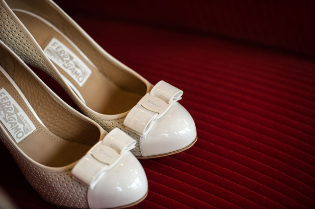 свадьба города мира, туфли невесты