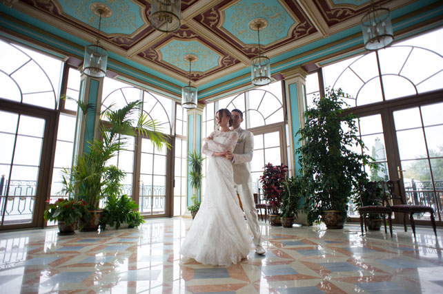 свадьба города мира, жених и невеста