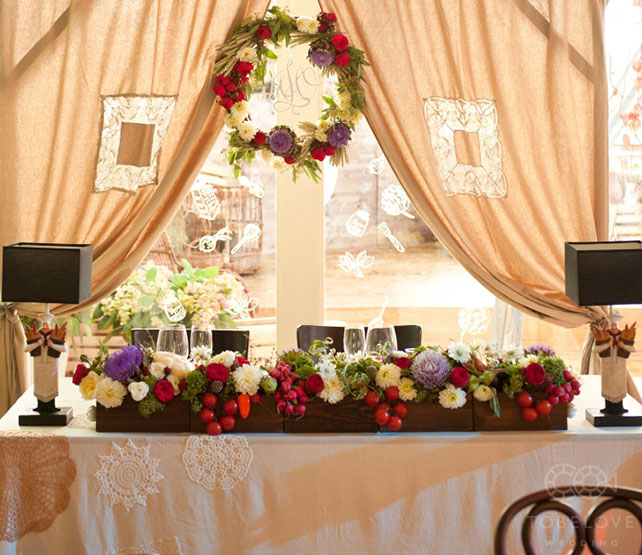 Максим и Юля: свадебно-гастрономический мюзикл Кухня, оформление стола молодожёнов