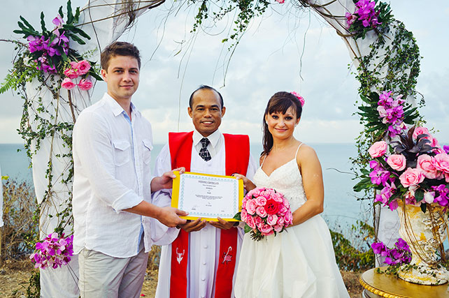 свадьба на Бали, свадебный обряд, свадебная арка