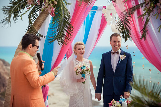 Свадьба на Кипре, ведущий