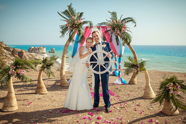 Свадьба на Кипре, штурвал