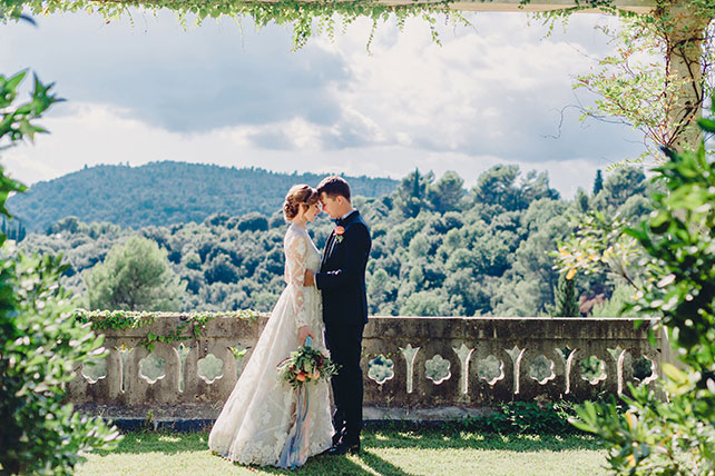 Свадьба на лазурном берегу Франции, фотосессия жениха и невесты