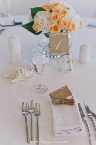 Свадьба на Санторини, сервировка стола, бонбоньерка, нумерация стола