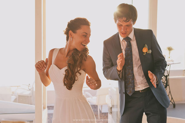 Свадьба на Санторини, танец молодожен