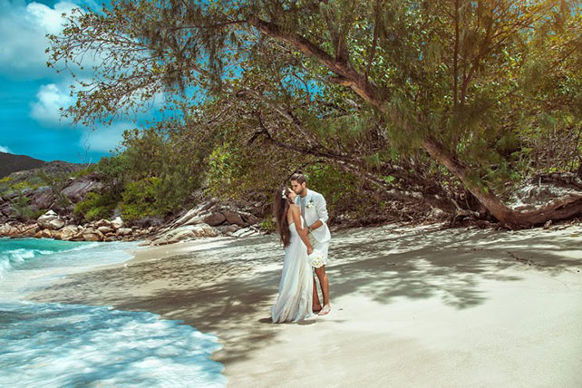 Свадьба на Сейшелах, свадебная фотосессия на пляже
