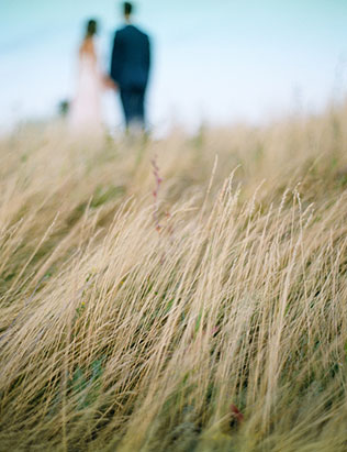 современная свадьба, жених и невеста