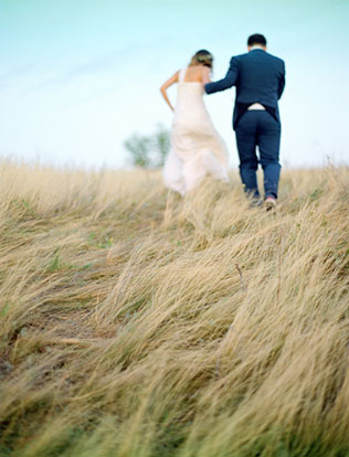 современная свадьба, жених и невеста