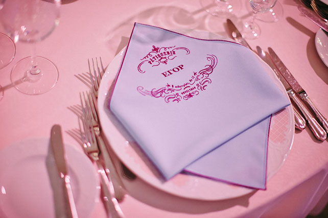 свадьба по фильму, рассадка на салфетках