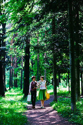 Свадьба с хаски, прогулка по лесу