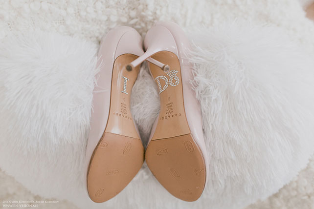 свадьба в нежных тонах, розовый и бирюзовый, туфли невесты