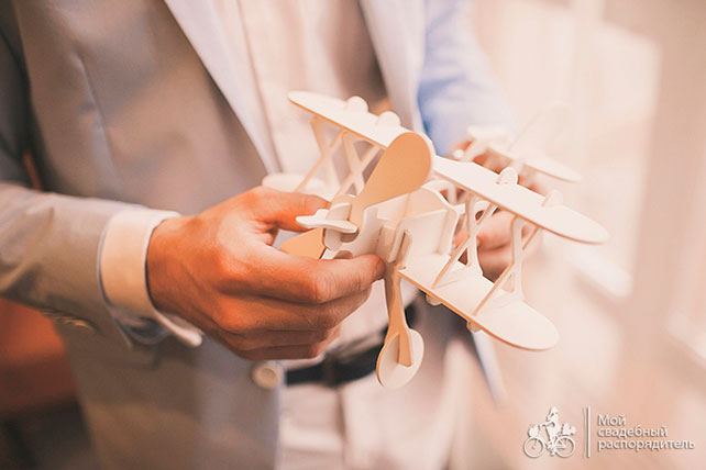 свадьба с самолетами, декор места торжества