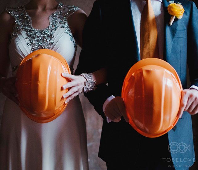 тематическая свадьба стройка, фотосессия жениха и невесты