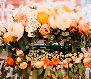 тематическая свадьба стройка, цветочное оформление