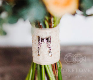 тематическая свадьба стройка, букет невесты