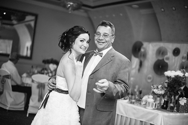 Свадьба в зелёном цвете своими руками, фото невесты с отцом