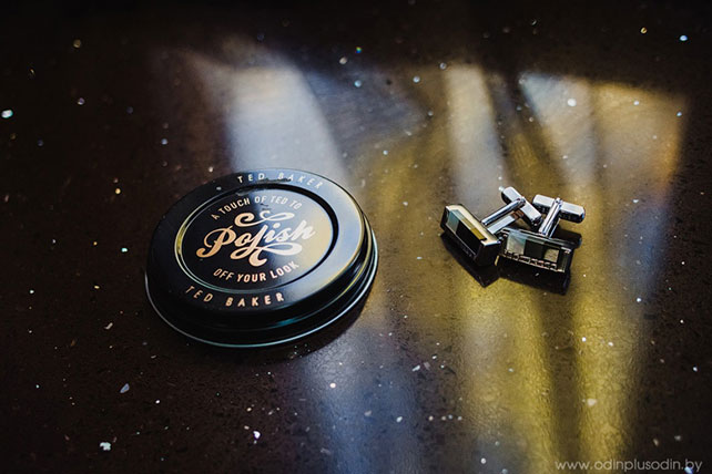 Осенняя свадьба в английском стиле, аксессуары жениха