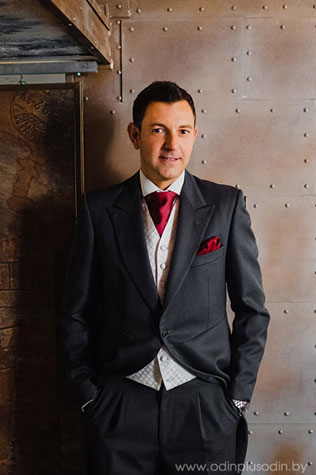 Осенняя свадьба в английском стиле, образ жениха