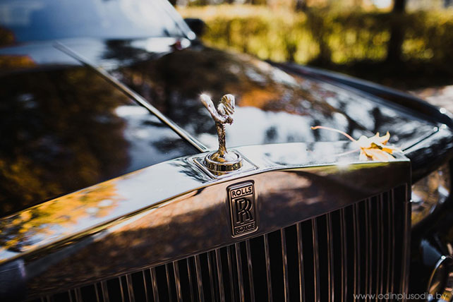 Осенняя свадьба в английском стиле, свадебное авто