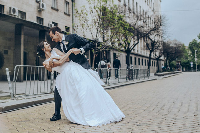 прогулка жениха и невеста