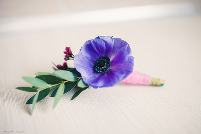 Свадьба в европейском стиле, бутоньерка жениха