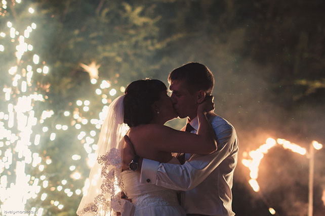 Свадьба в европейском стиле, фейерверк